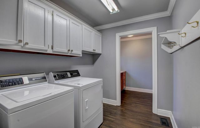 1316 River Oaks Drive, Benton, AR 72019