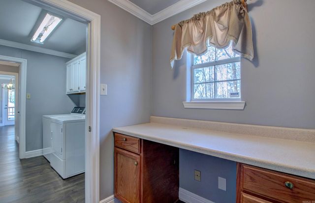 1316 River Oaks Drive, Benton, AR 72019