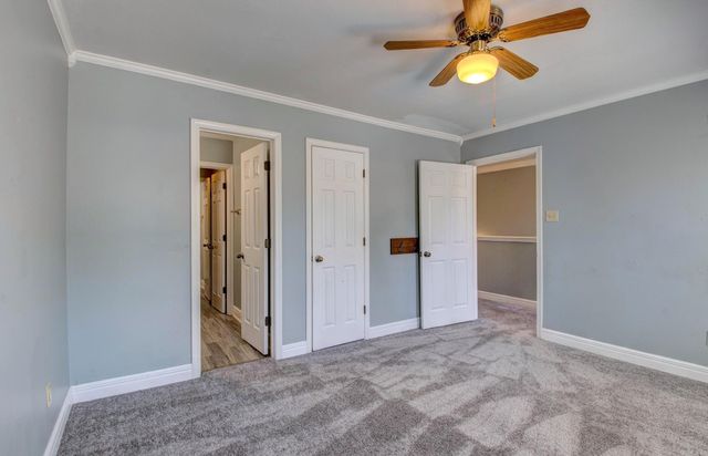 1316 River Oaks Drive, Benton, AR 72019