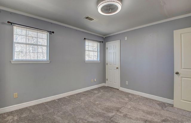 1316 River Oaks Drive, Benton, AR 72019