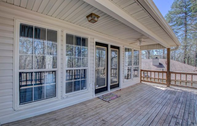 1316 River Oaks Drive, Benton, AR 72019