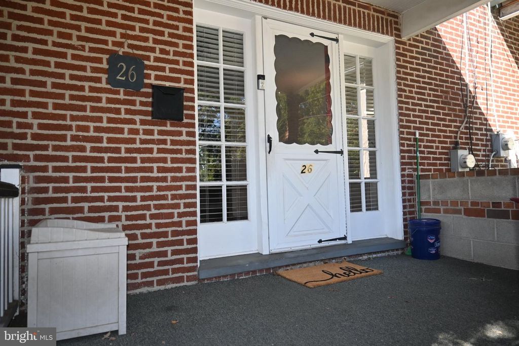 26 VERNON RD, HAVERTOWN, PA 19083 — exterior