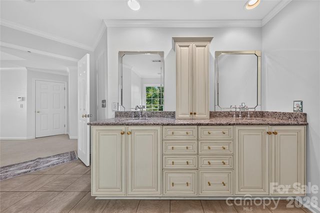 7128 Broadford Court, Charlotte, NC 28277