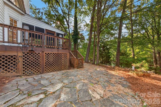 7128 Broadford Court, Charlotte, NC 28277