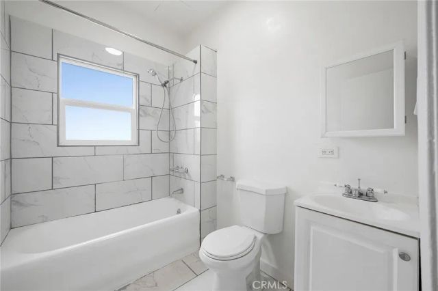 228 S Kenwood Street 303, Glendale, CA 91205