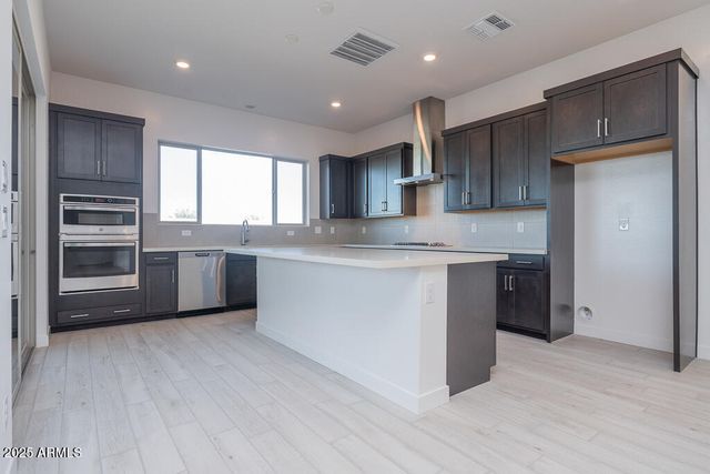 1982 E Empeltre Road, San Tan Valley, AZ 85140