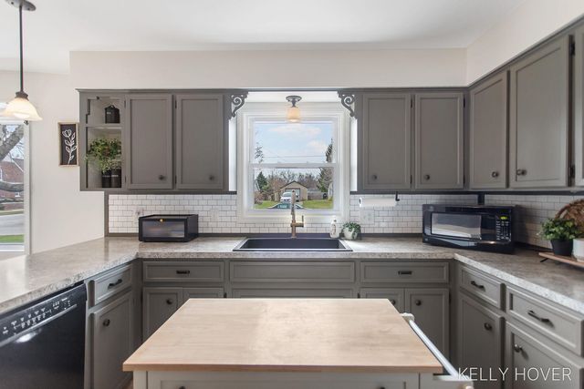 2475 85th Street SW, Byron Center, MI 49315