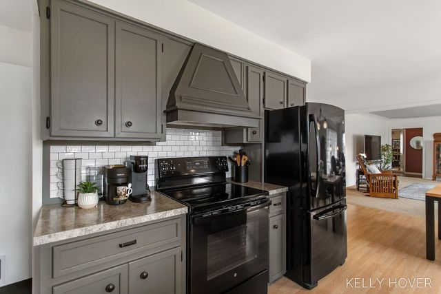 2475 85th Street SW, Byron Center, MI 49315