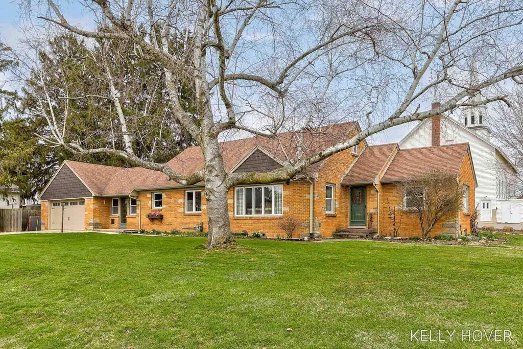 2475 85th Street SW, Byron Center, MI 49315