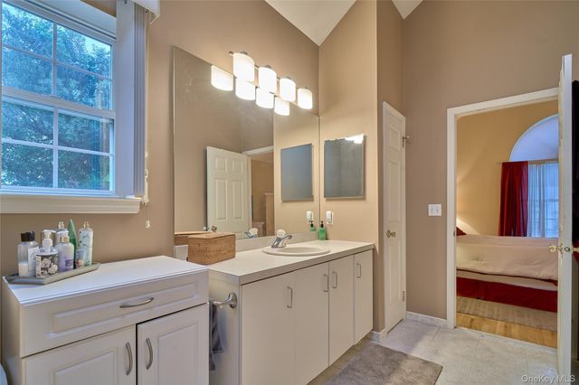 11 Embassy Road, Selden, NY 11784