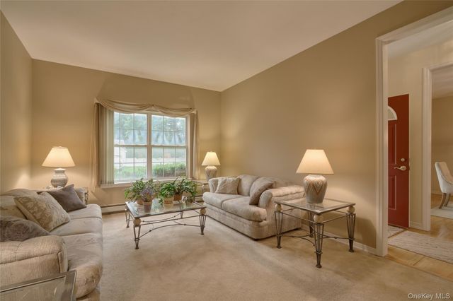 11 Embassy Road, Selden, NY 11784