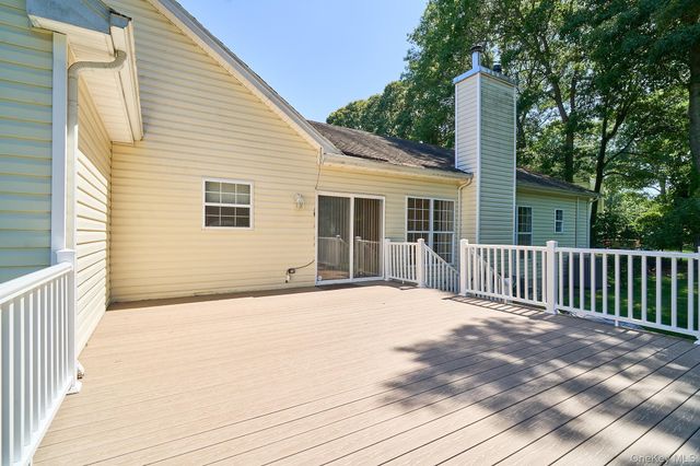 11 Embassy Road, Selden, NY 11784