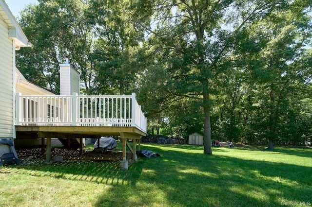 11 Embassy Road, Selden, NY 11784