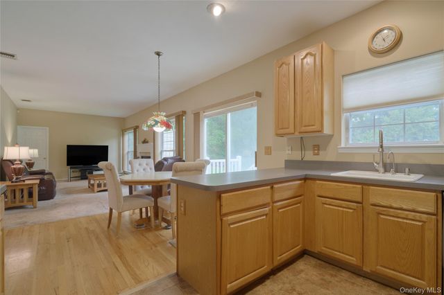 11 Embassy Road, Selden, NY 11784