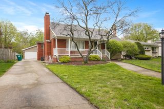 8814 Northcote Avenue, Munster, IN 46321
