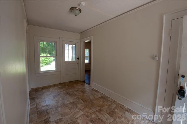 2505 Shelton Avenue, Statesville, NC 28677