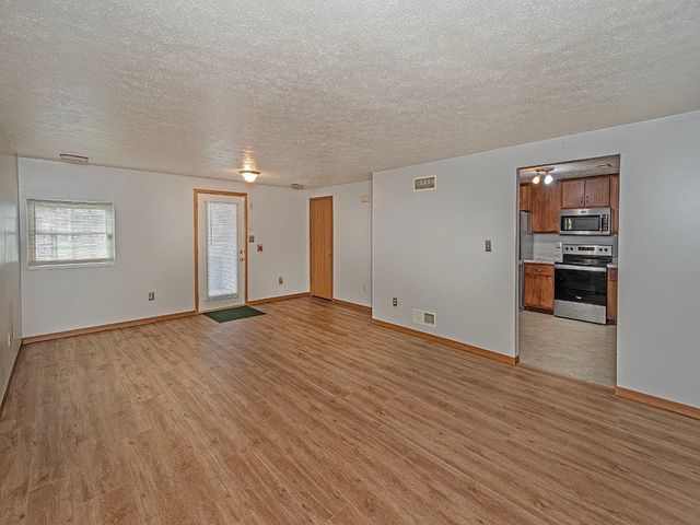 2750 Iowa Drive 14, Lower Burrell, PA 15068