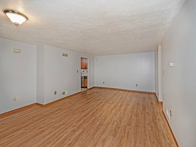 2750 Iowa Drive 14, Lower Burrell, PA 15068