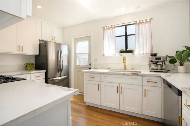 326 Foxbury Avenue, Pomona, CA 91767