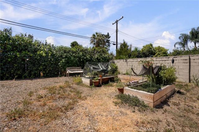 326 Foxbury Avenue, Pomona, CA 91767