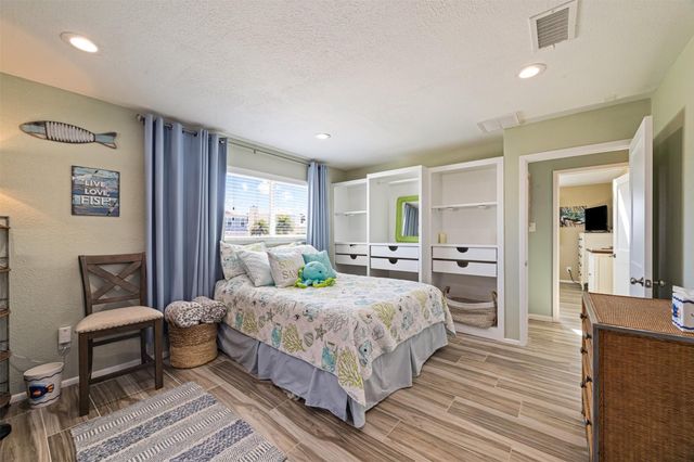 22028 Deaf P Smith Drive, Galveston, TX 77554