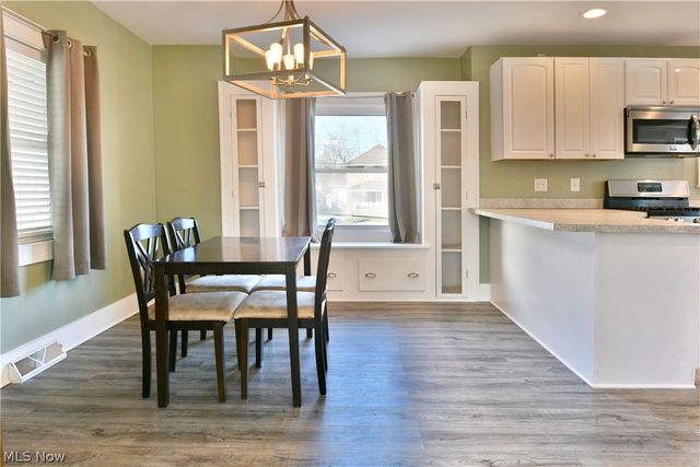 1525 Elm Road NE, Warren, OH 44483