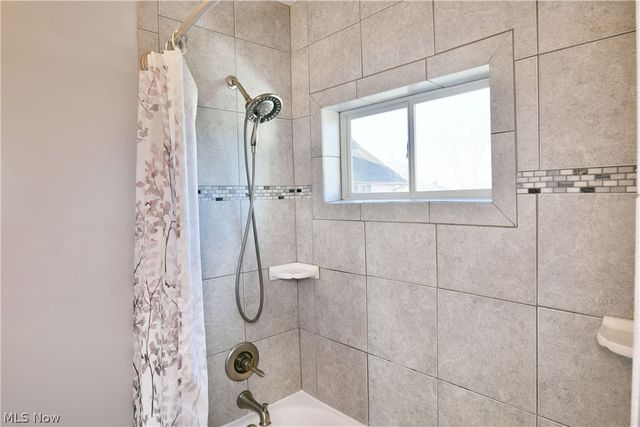 1525 Elm Road NE, Warren, OH 44483