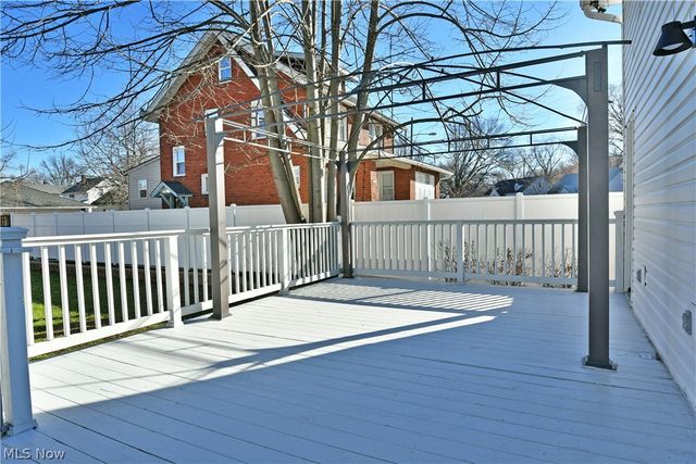 1525 Elm Road NE, Warren, OH 44483