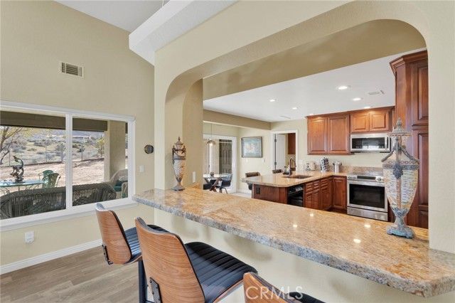 5205 Snow Line, Phelan, CA 92371