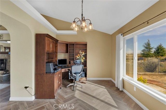 5205 Snow Line, Phelan, CA 92371