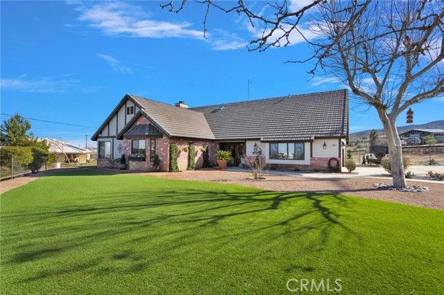 5205 Snow Line, Phelan, CA 92371