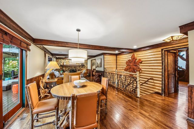 10 Elm Street, Hawthorn Woods, IL 60047