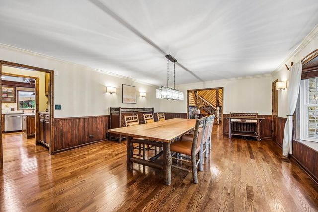 10 Elm Street, Hawthorn Woods, IL 60047