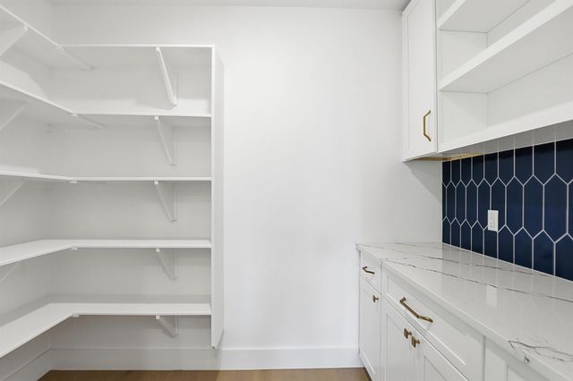 2301 E 10th ST, Austin, TX 78702