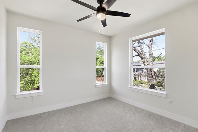 2301 E 10th ST, Austin, TX 78702