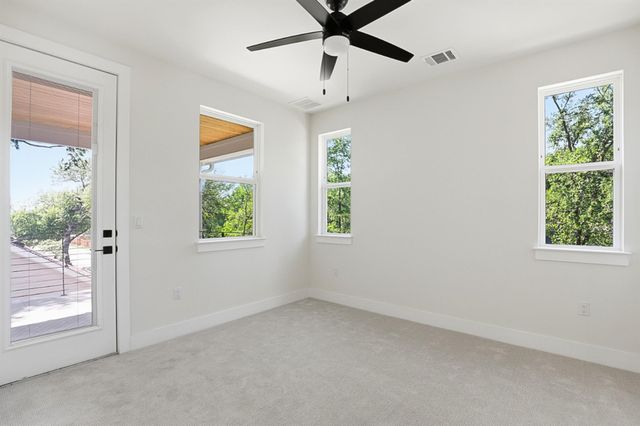 2301 E 10th ST, Austin, TX 78702