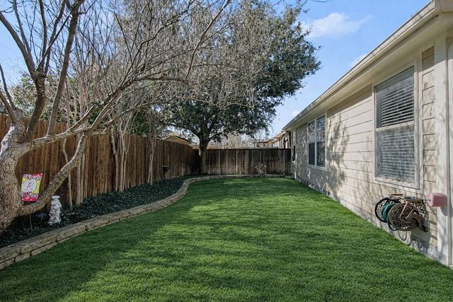 8945 Silent Brook Lane, Fort Worth, TX 76244