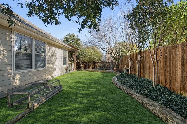 8945 Silent Brook Lane, Fort Worth, TX 76244