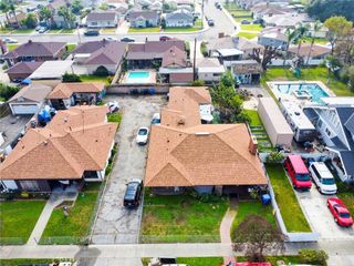 886 E Kingsley Avenue, Pomona, CA 91767