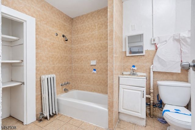 270 Hamilton Ave, Paterson City, NJ 07501