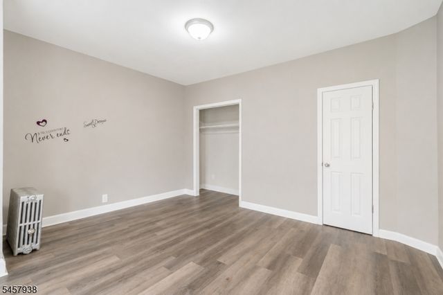 270 Hamilton Ave, Paterson City, NJ 07501