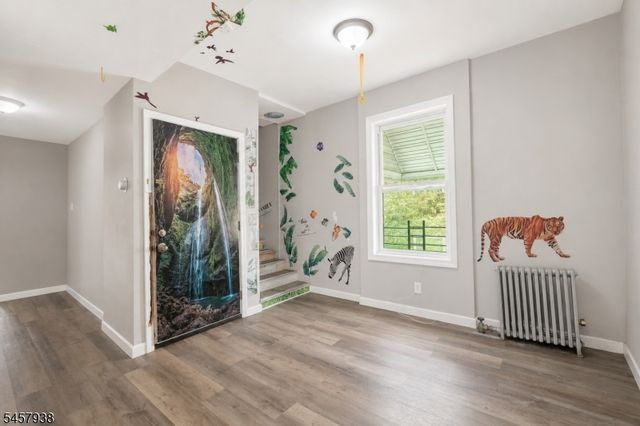 270 Hamilton Ave, Paterson City, NJ 07501
