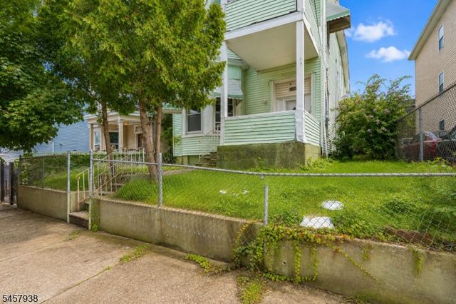 270 Hamilton Ave, Paterson City, NJ 07501