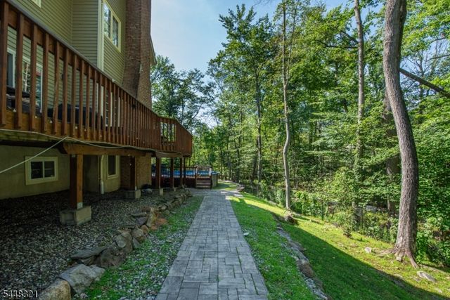 11 Rosewood Ln, Denville Twp., NJ 07834