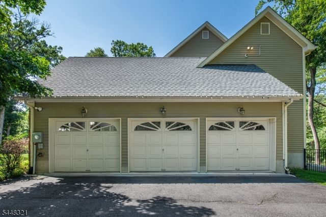 11 Rosewood Ln, Denville Twp., NJ 07834