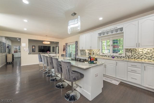 11 Rosewood Ln, Denville Twp., NJ 07834