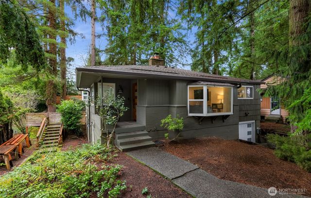 12533 12th Avenue NE, Seattle, WA 98125