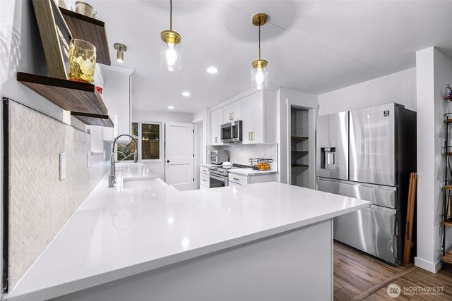 12533 12th Avenue NE, Seattle, WA 98125