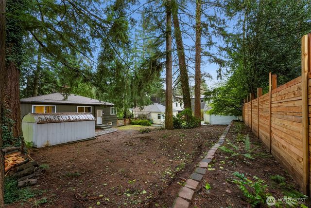 12533 12th Avenue NE, Seattle, WA 98125