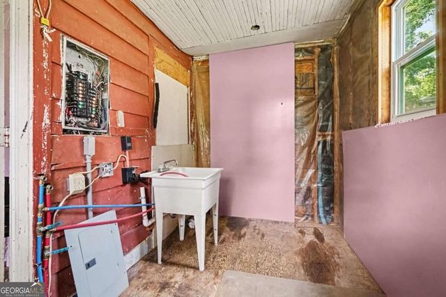 6044 Shadow Rock Drive, Lithonia, GA 30058